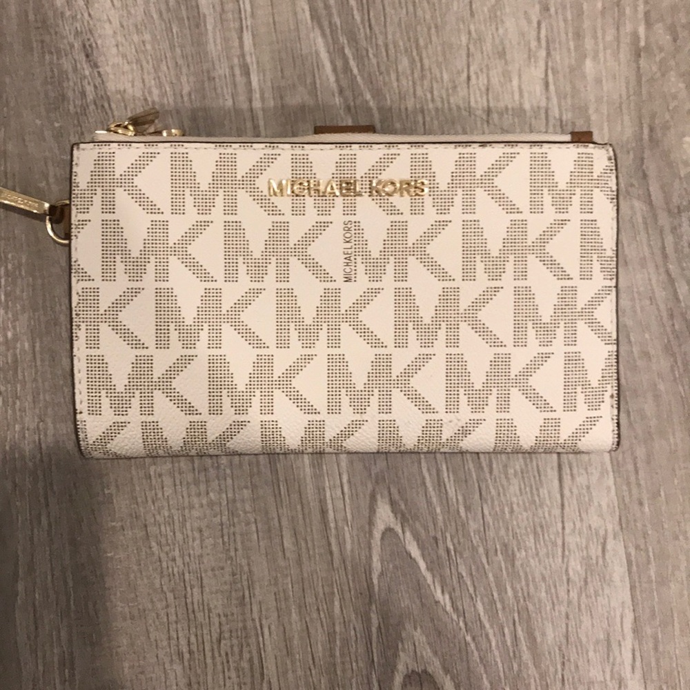 Perfect condition Michael Kors wallet / clutch